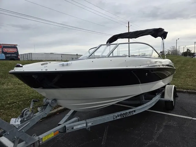 Slide: The Image of Bayliner 185 Bowrider 2010 - 6