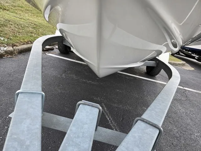 Slide: The Image of Bayliner 185 Bowrider 2010 - 8