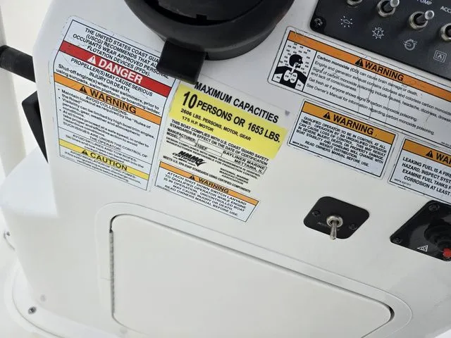 Slide: The Image of Bayliner Trophy T21Bay 2022 - 14