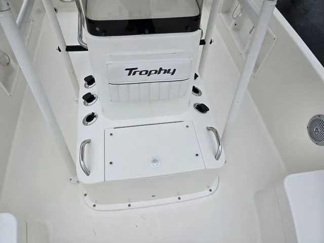 Slide: The Image of Bayliner Trophy T21Bay 2022 - 23