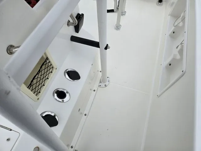 Slide: The Image of Bayliner Trophy T21Bay 2022 - 25