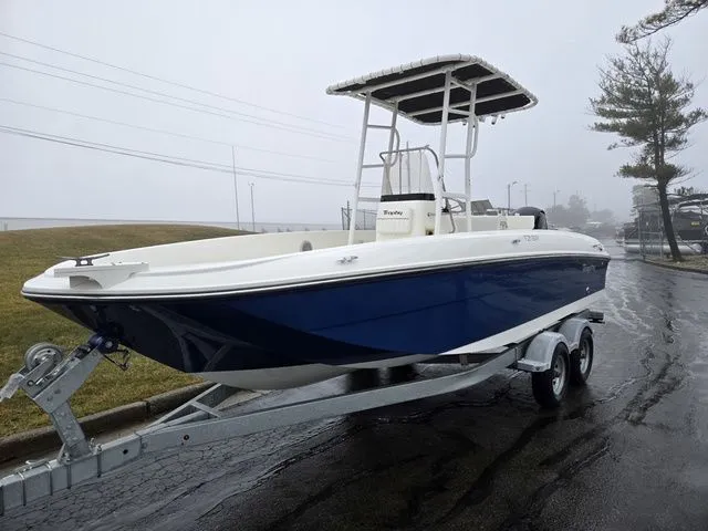 Slide: The Image of Bayliner Trophy T21Bay 2022 - 6