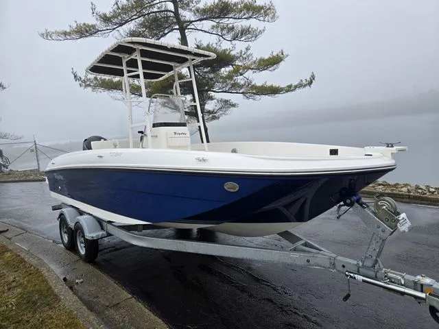 Slide: The Image of Bayliner Trophy T21Bay 2022 - 9
