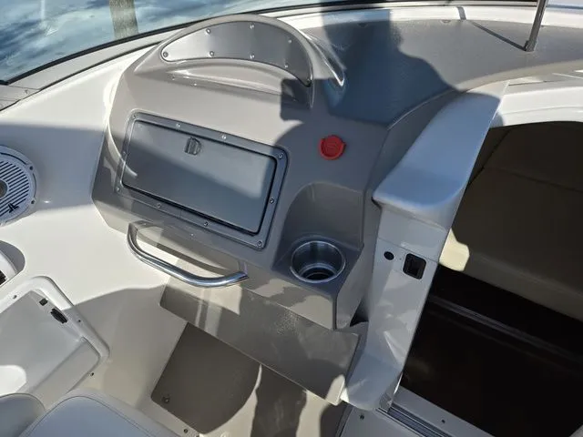 Slide: The Image of Rinker 262 CAPTIVA/CD 2007 - 15