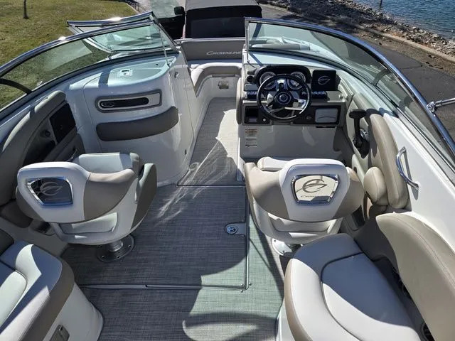 Slide: The Image of Crownline Boats E 235 2020 - 13