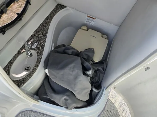 Slide: The Image of Crownline Boats E 235 2020 - 18