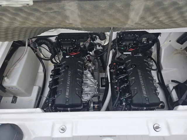 Slide: The Image of Yamaha 252S 2021 - 25