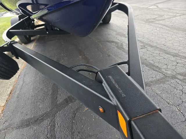 Slide: The Image of Yamaha 252S 2021 - 8