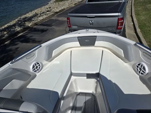 Slide: The Image of Chaparral 21 SSi 2024 - 20