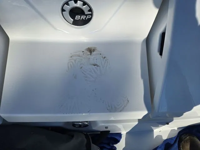 Slide: The Image of Sea-Doo 180 Challenger SE With Tower - High Output Engines 2011 - 11