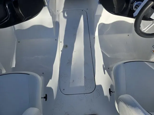 Slide: The Image of Sea-Doo 180 Challenger SE With Tower - High Output Engines 2011 - 16