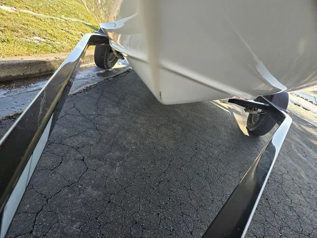 Slide: The Image of Sea-Doo 180 Challenger SE With Tower - High Output Engines 2011 - 8