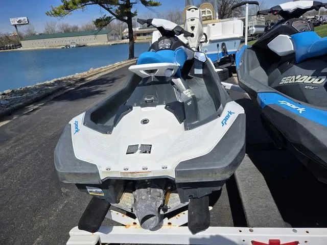 Slide: The Image of Sea-Doo Spark 2020 - 5