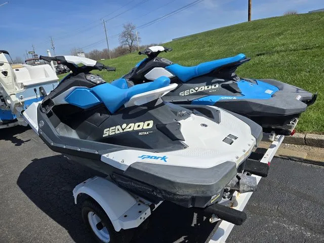Slide: The Image of Sea-Doo Spark 2020 - 6