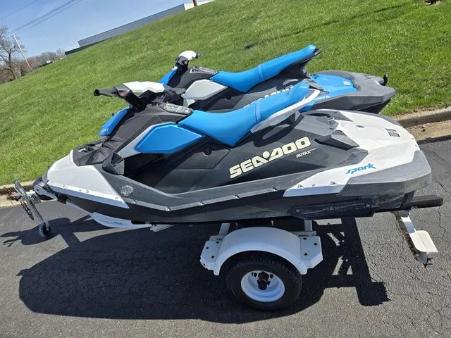 Slide: The Image of Sea-Doo Spark 2020 - 7