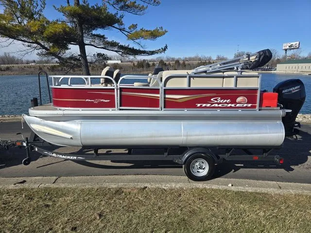 Slide: The Image of Sun Tracker Bass Buggy 16 XL Select 2024 - 10