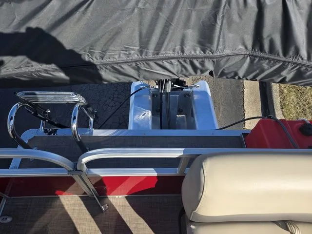 Slide: The Image of Sun Tracker Bass Buggy 16 XL Select 2024 - 17