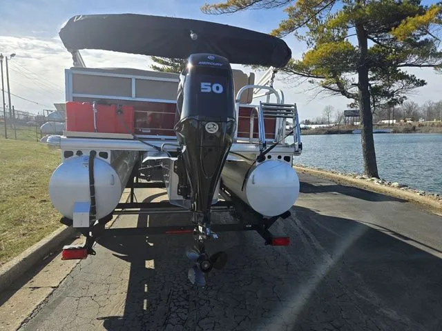 Slide: The Image of Sun Tracker Bass Buggy 16 XL Select 2024 - 3