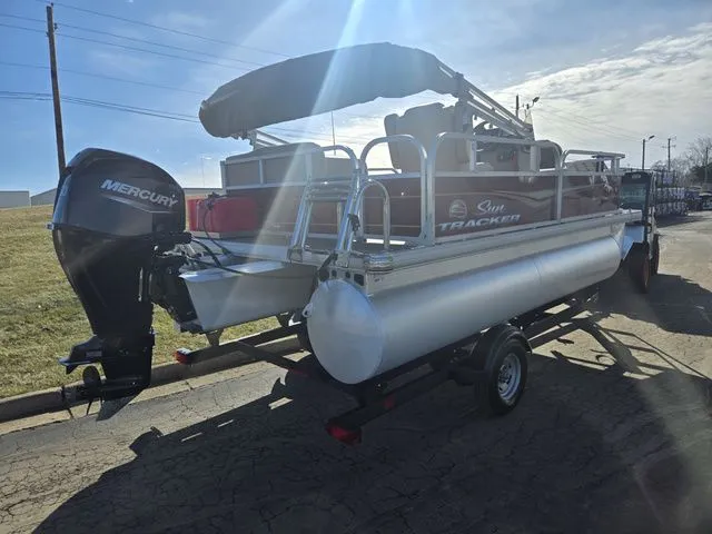 Slide: The Image of Sun Tracker Bass Buggy 16 XL Select 2024 - 4