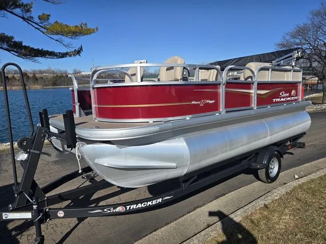 Slide: The Image of Sun Tracker Bass Buggy 16 XL Select 2024 - 9