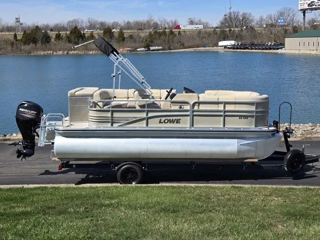 The Image of Lowe Ss 190 2016 - 1