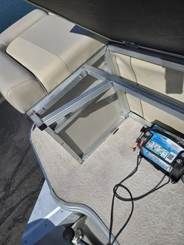 Slide: The Image of Lowe Ss 190 2016 - 18