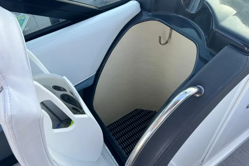 Slide: The Image of 2019 Formula 350 Crossover Bowrider I/O interior with sleek design and modern features. - 38