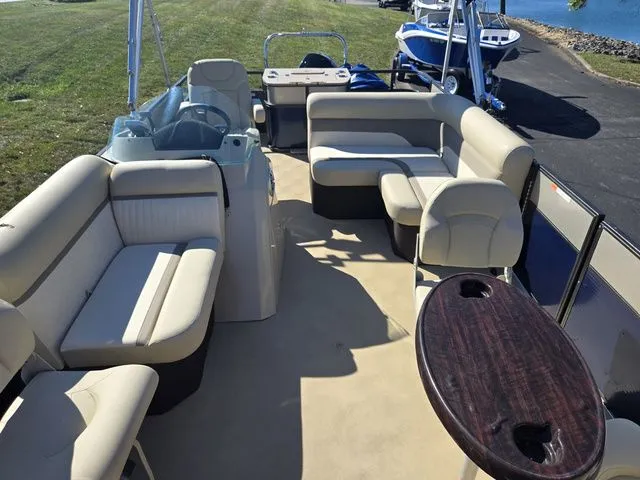 Slide: The Image of Crest Crest II Fish 210 C4 2016 - 12