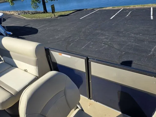 Slide: The Image of Crest Crest II Fish 210 C4 2016 - 13