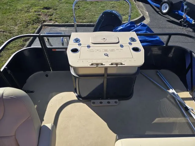 Slide: The Image of Crest Crest II Fish 210 C4 2016 - 16