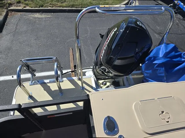 Slide: The Image of Crest Crest II Fish 210 C4 2016 - 17