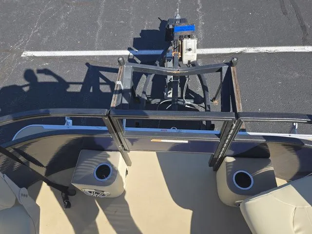 Slide: The Image of Crest Crest II Fish 210 C4 2016 - 26