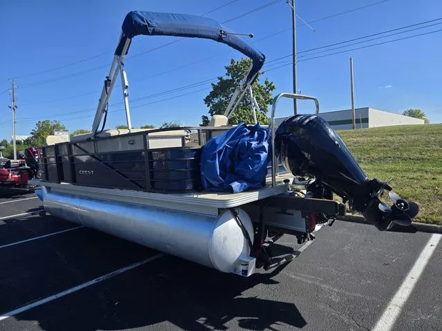 Slide: The Image of Crest Crest II Fish 210 C4 2016 - 4