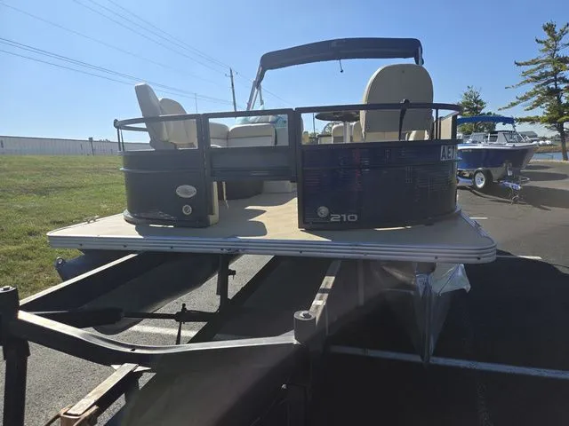 Slide: The Image of Crest Crest II Fish 210 C4 2016 - 7