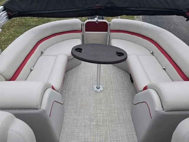 Slide: The Image of Berkshire CTS Series 24RFX 3.0 2020 - 16