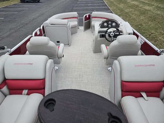 Slide: The Image of Berkshire CTS Series 24RFX 3.0 2020 - 18