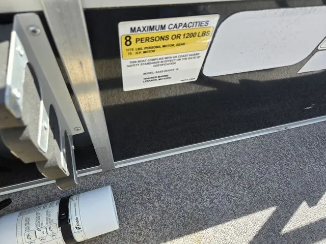 Slide: The Image of Sun Tracker Bass Buggy 18 DLX 2016 - 18