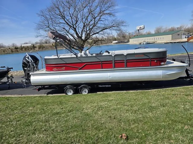 Slide: The Image of Misty Harbor Biscayne Bay 2585CU 2018 - 11