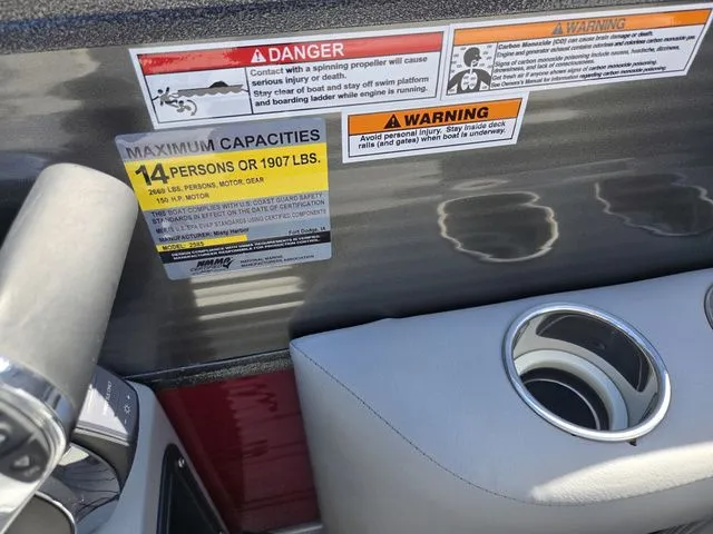 Slide: The Image of Misty Harbor Biscayne Bay 2585CU 2018 - 19