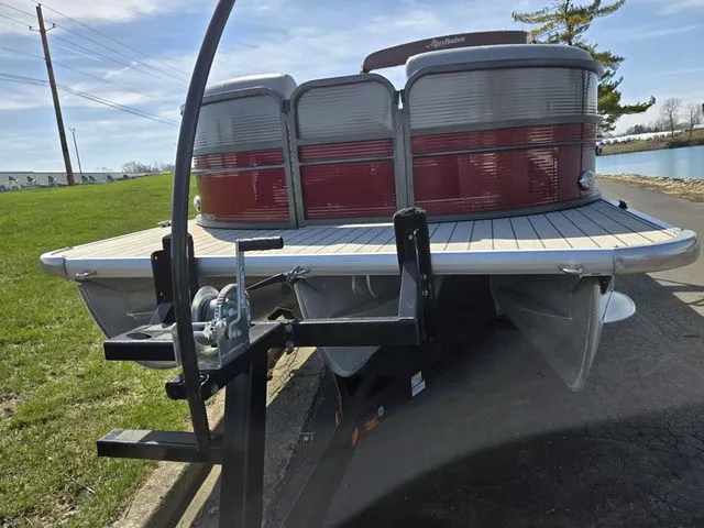 Slide: The Image of Misty Harbor Biscayne Bay 2585CU 2018 - 7