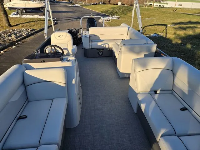 Slide: The Image of Crest Classic LX 220 SLC 2022 - 11