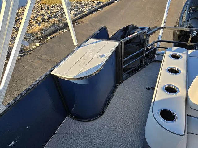 Slide: The Image of Crest Classic LX 220 SLC 2022 - 16