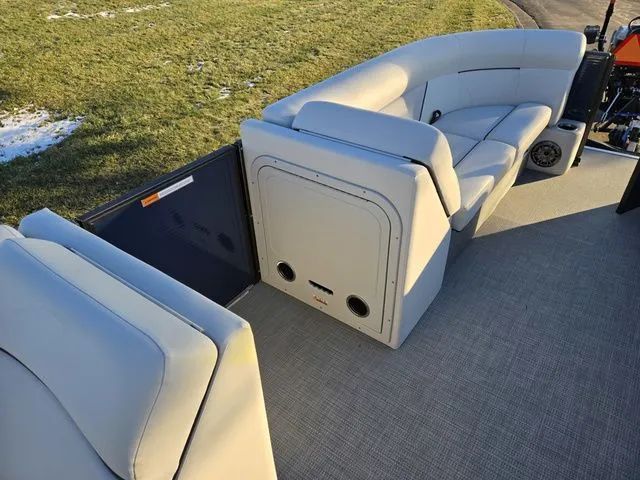 Slide: The Image of Crest Classic LX 220 SLC 2022 - 23