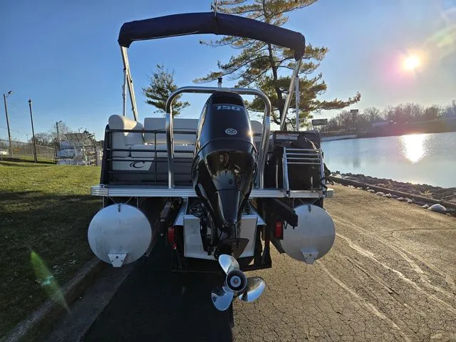 Slide: The Image of Crest Classic LX 220 SLC 2022 - 3