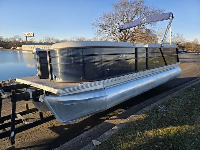 Slide: The Image of Crest Classic LX 220 SLC 2022 - 8