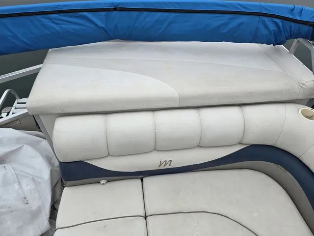 Slide: The Image of Manitou 20 Oasis 2005 - 14