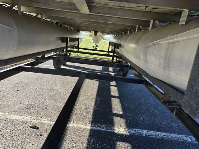 Slide: The Image of Lowe Trinidad 220 2005 - 8