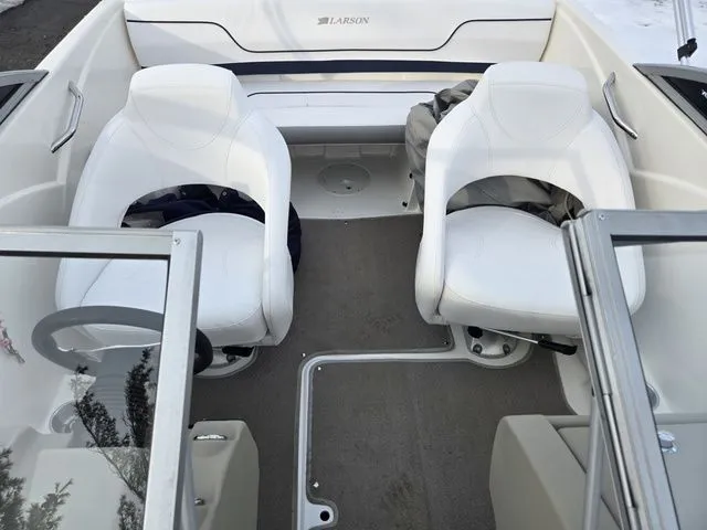 Slide: The Image of Larson LX850 2011 - 20