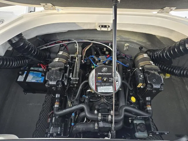 Slide: The Image of Larson LX850 2011 - 22