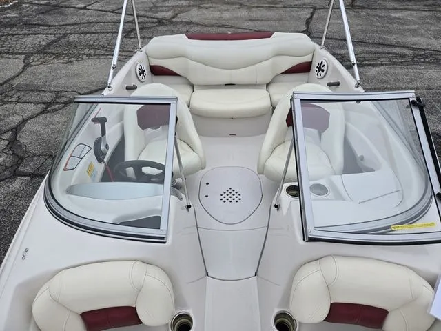 Slide: The Image of Tahoe Q4 SS 2011 - 21